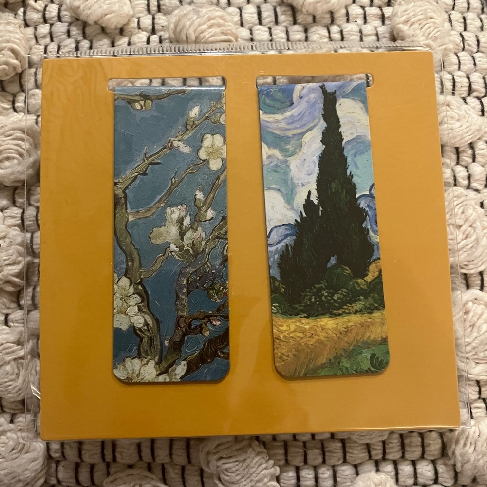 NWT Vincent Van Gogh Magnetic Book Marks